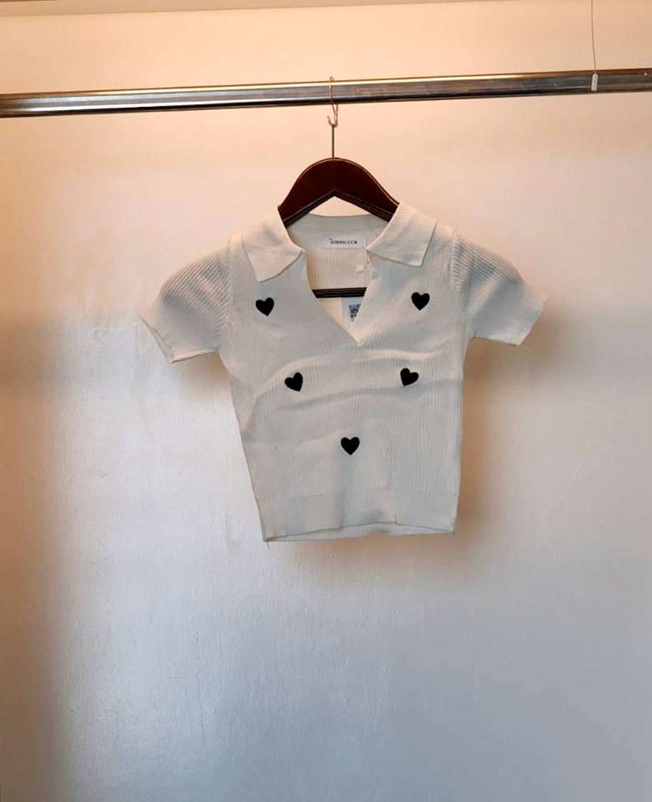 針織愛心刺繡翻領短袖